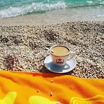Anna Podstrana