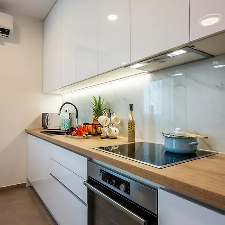 Anna Apartment *