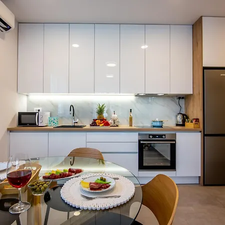 Anna Apartment *