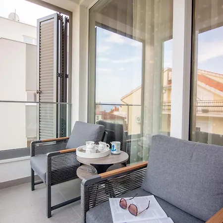 Anna Apartment